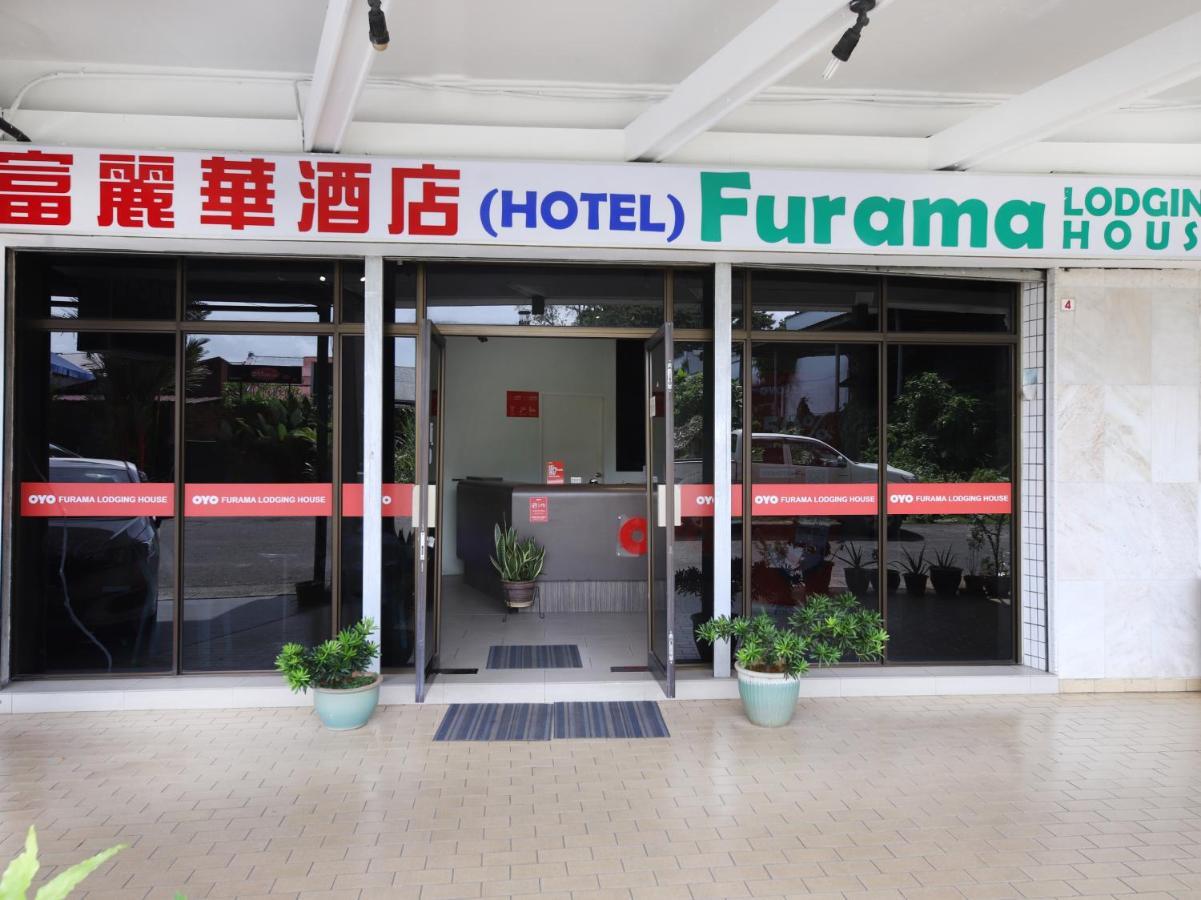 Oyo 44034 Furama Lodging House Kuching Extérieur photo